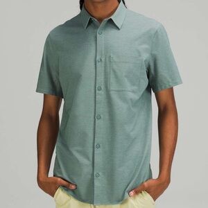 Lululemon Men’s Comission Short Sleeve Athletic Oxford in Tidewater Teal